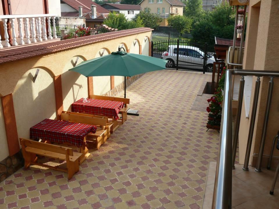 Отель Kashta Peychevi Говедарци Экстерьер фото